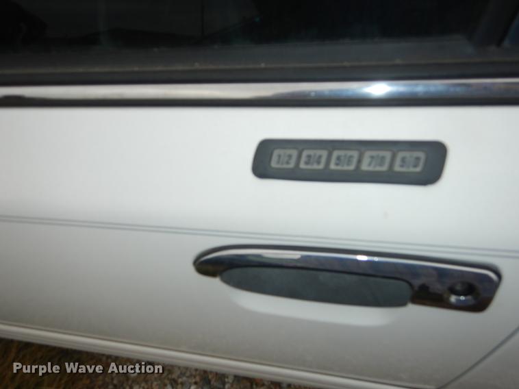 image for item DF1880 1999 Ford Crown Victoria