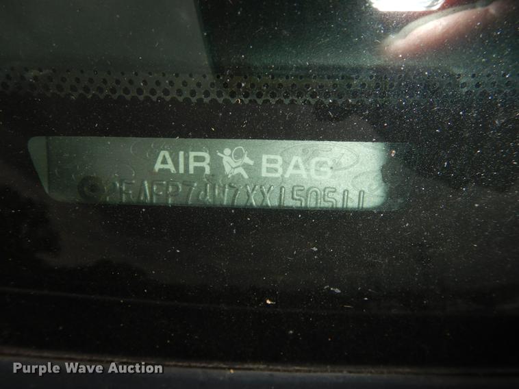 image for item DF1880 1999 Ford Crown Victoria