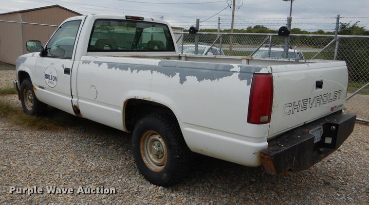 image for item DF1881 1994 Chevrolet C1500 pickup truck