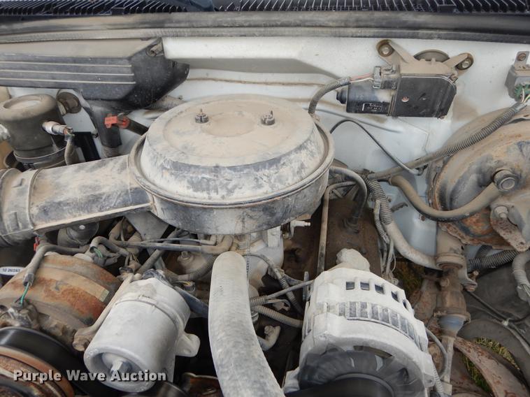 image for item DF1881 1994 Chevrolet C1500 pickup truck