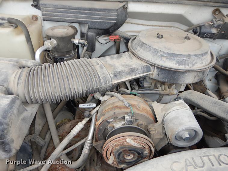 image for item DF1881 1994 Chevrolet C1500 pickup truck