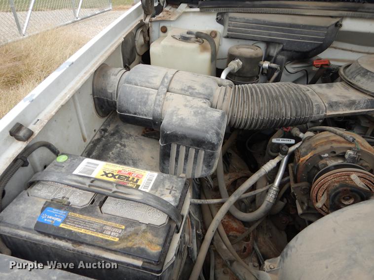 image for item DF1881 1994 Chevrolet C1500 pickup truck