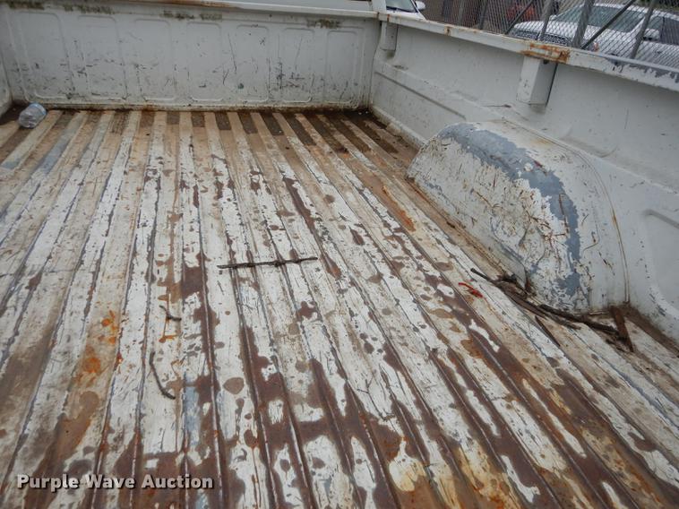 image for item DF1881 1994 Chevrolet C1500 pickup truck