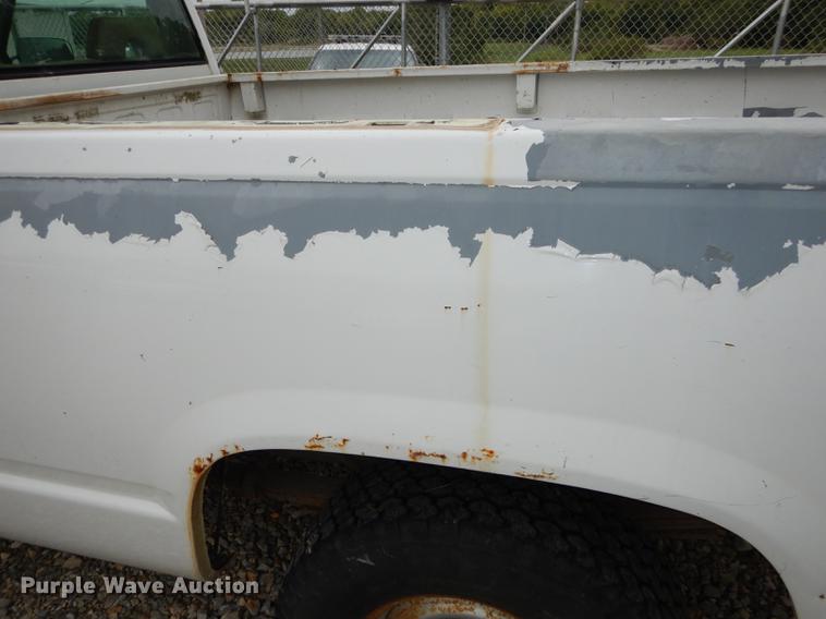 image for item DF1881 1994 Chevrolet C1500 pickup truck