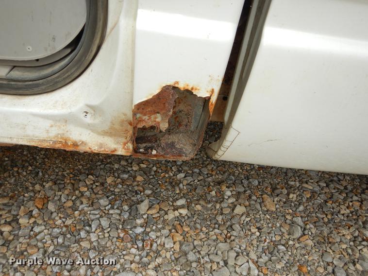 image for item DF1881 1994 Chevrolet C1500 pickup truck