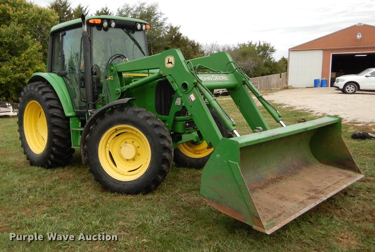 image for item DF1882 2004 John Deere 6320 tractor