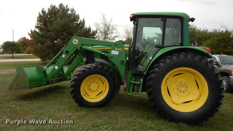image for item DF1882 2004 John Deere 6320 tractor
