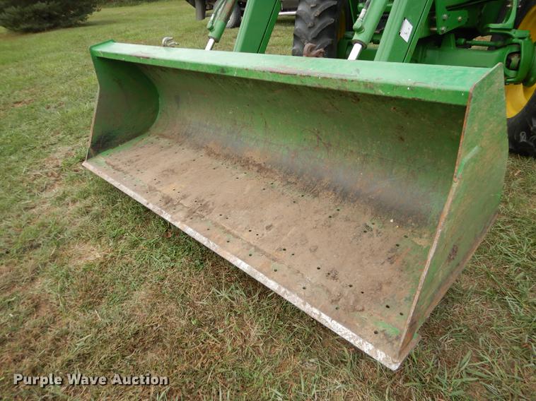 image for item DF1882 2004 John Deere 6320 tractor