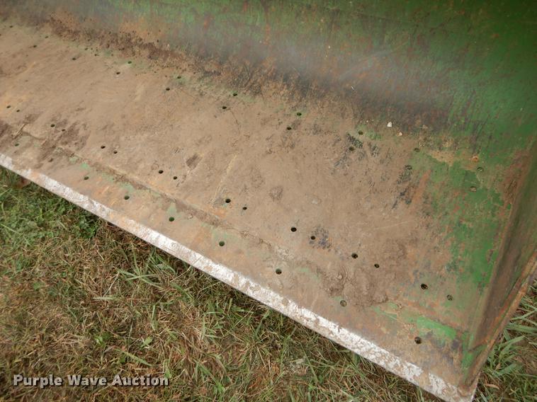 image for item DF1882 2004 John Deere 6320 tractor