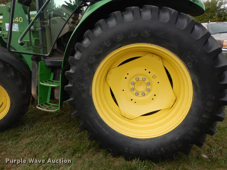 image for item DF1882 2004 John Deere 6320 tractor