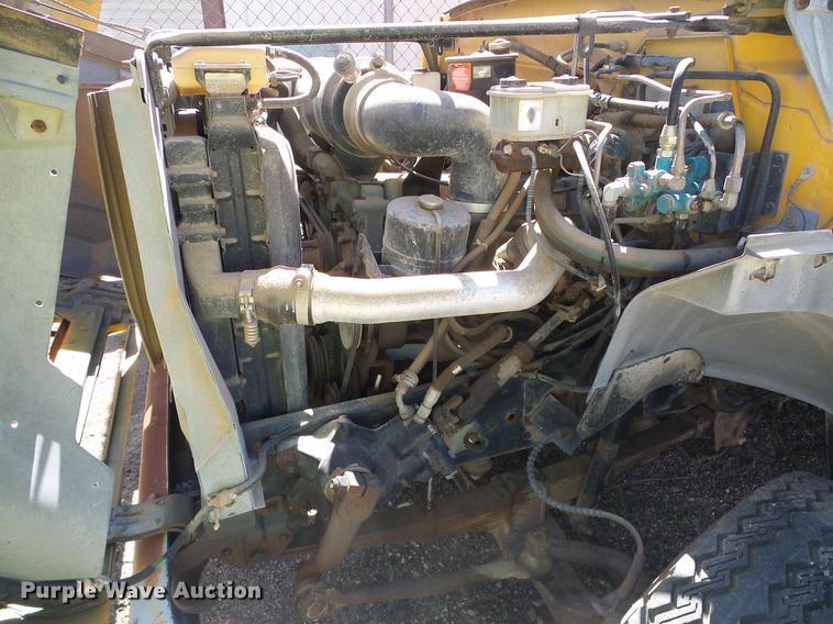 image for item DF2758 1992 Ford B600 Blue Bird school bus