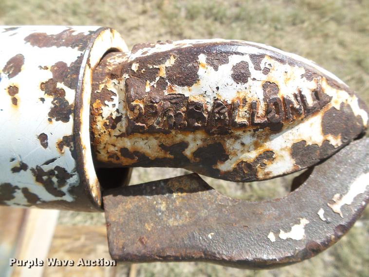 image for item DF2759 1997 Circle D livestock trailer