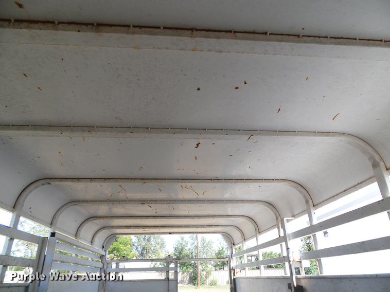 image for item DF2759 1997 Circle D livestock trailer