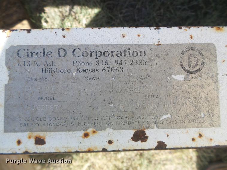 image for item DF2759 1997 Circle D livestock trailer