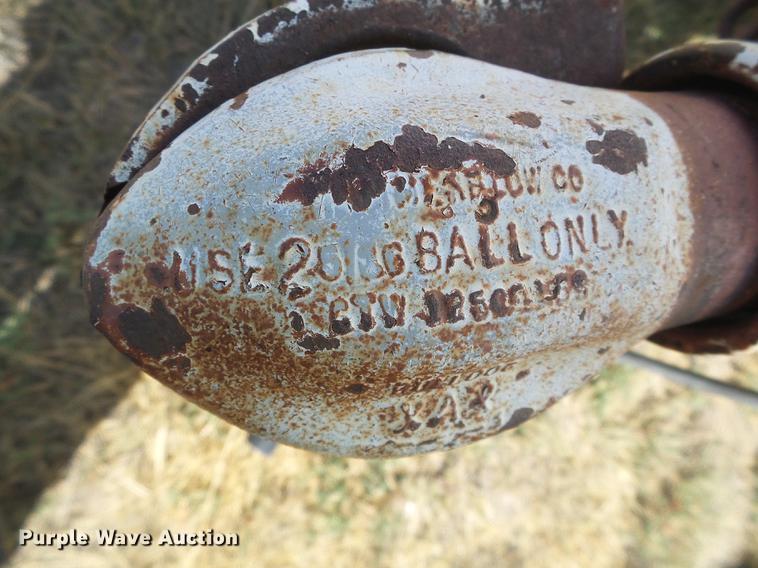 image for item DF2760 1994 Carrier enclosed cargo trailer