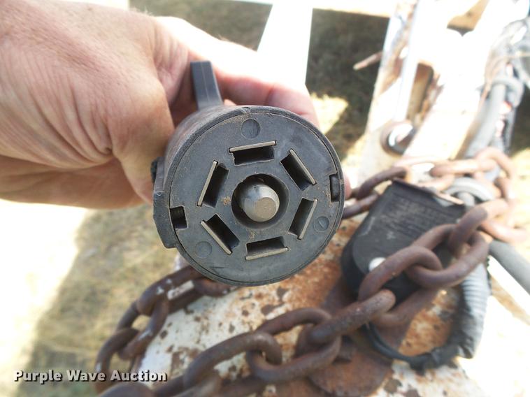 image for item DF2760 1994 Carrier enclosed cargo trailer