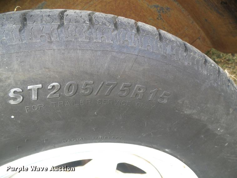 image for item DF2760 1994 Carrier enclosed cargo trailer