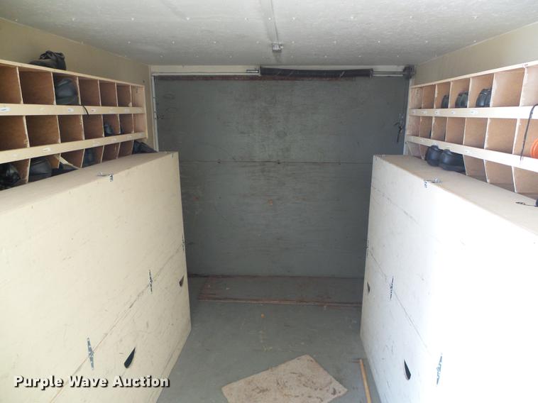 image for item DF2760 1994 Carrier enclosed cargo trailer