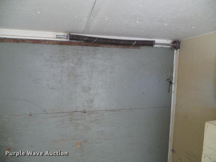 image for item DF2760 1994 Carrier enclosed cargo trailer