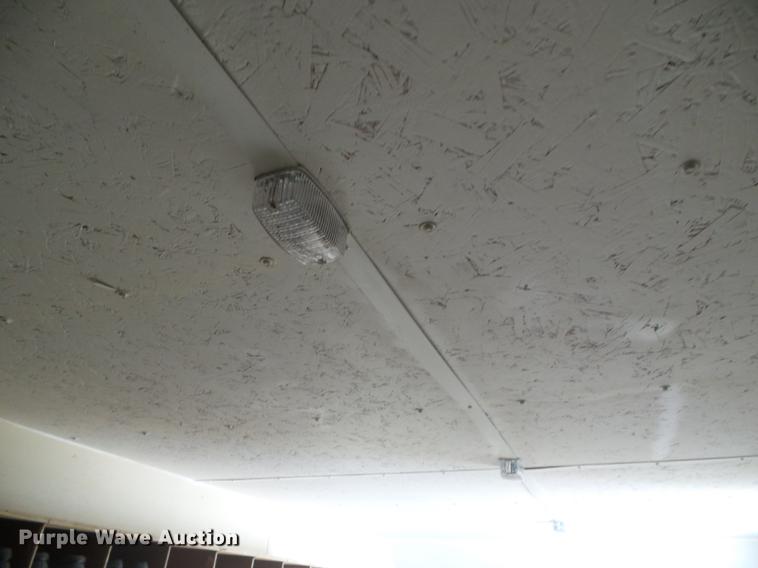 image for item DF2760 1994 Carrier enclosed cargo trailer