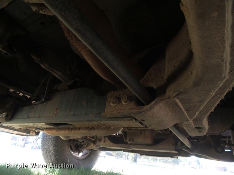 image for item DF2761 2004 Chevrolet Suburban 1500 SUV