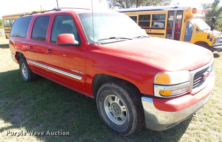 image for item DF2762 2001 GMC Yukon XL 1500 SLE SUV