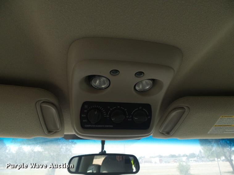 image for item DF2762 2001 GMC Yukon XL 1500 SLE SUV