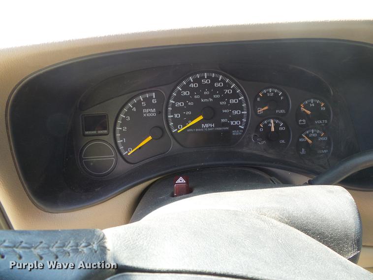 image for item DF2762 2001 GMC Yukon XL 1500 SLE SUV