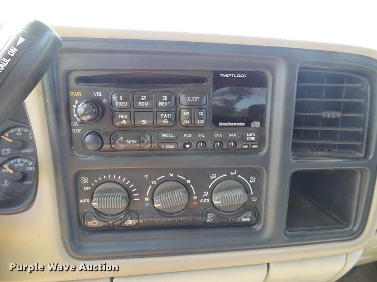 image for item DF2762 2001 GMC Yukon XL 1500 SLE SUV