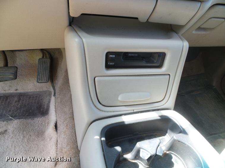 image for item DF2762 2001 GMC Yukon XL 1500 SLE SUV