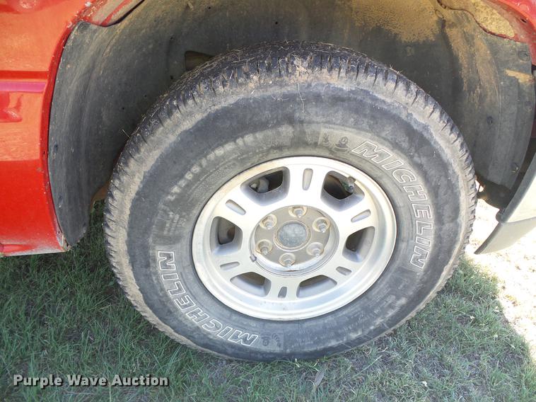 image for item DF2762 2001 GMC Yukon XL 1500 SLE SUV