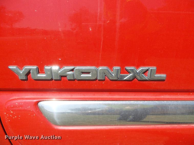 image for item DF2762 2001 GMC Yukon XL 1500 SLE SUV