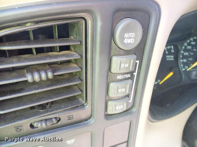 image for item DF2762 2001 GMC Yukon XL 1500 SLE SUV