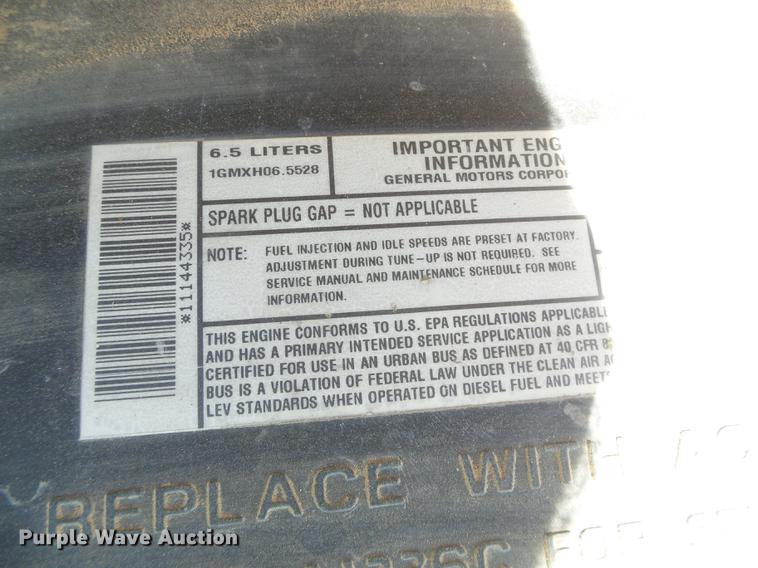 image for item DF2763 2001 Chevrolet Express G3500 Blue Bird school bus