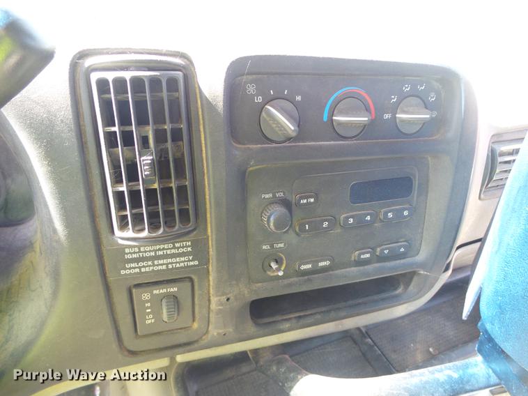 image for item DF2763 2001 Chevrolet Express G3500 Blue Bird school bus