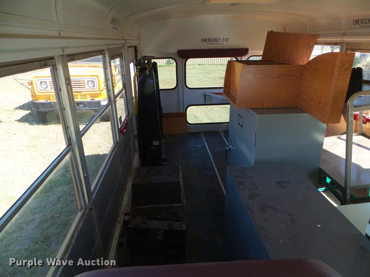 image for item DF2763 2001 Chevrolet Express G3500 Blue Bird school bus