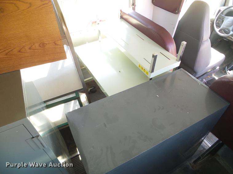 image for item DF2763 2001 Chevrolet Express G3500 Blue Bird school bus