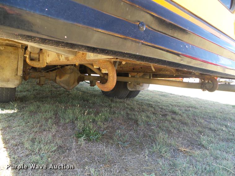 image for item DF2763 2001 Chevrolet Express G3500 Blue Bird school bus