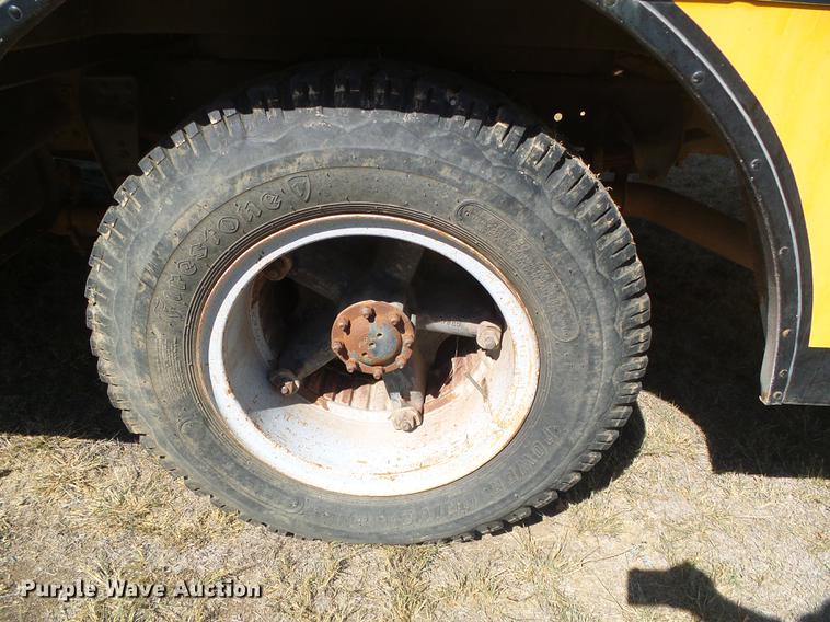 image for item DF2764 1991 Chevrolet 60 Blue Bird school bus