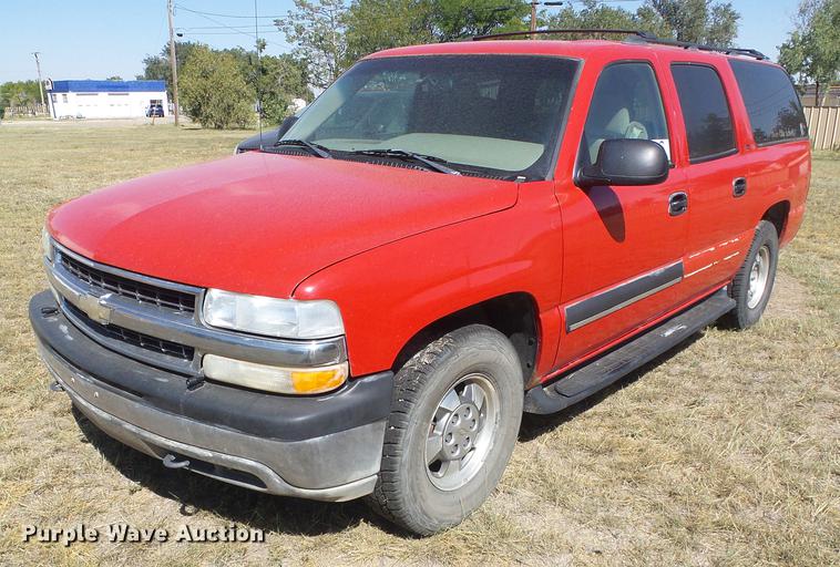 image for item DF2765 2002 Chevrolet Suburban 1500 LS SUV