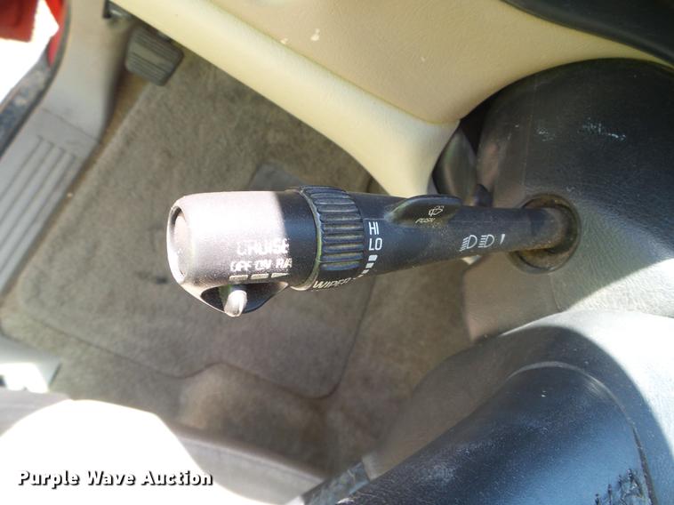 image for item DF2765 2002 Chevrolet Suburban 1500 LS SUV