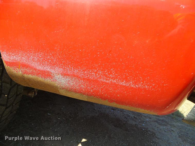 image for item DF2765 2002 Chevrolet Suburban 1500 LS SUV