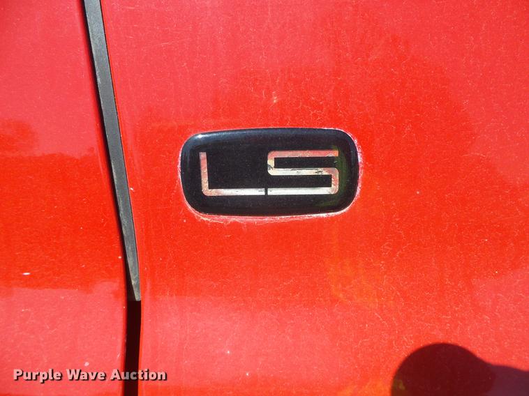 image for item DF2765 2002 Chevrolet Suburban 1500 LS SUV