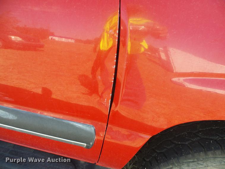 image for item DF2765 2002 Chevrolet Suburban 1500 LS SUV