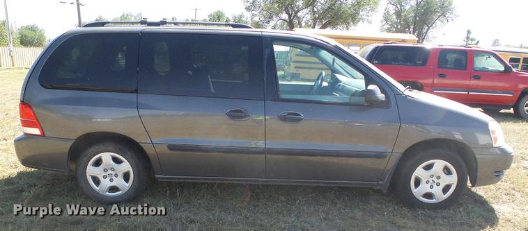 image for item DF2766 2005 Ford Freestar van