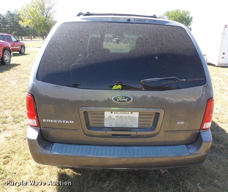 image for item DF2766 2005 Ford Freestar van