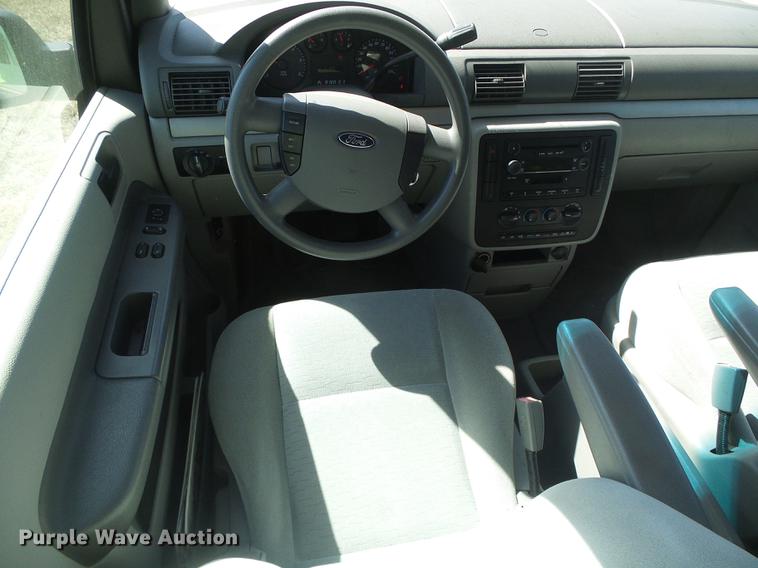 image for item DF2766 2005 Ford Freestar van