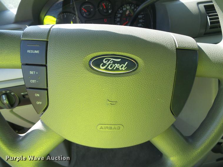 image for item DF2766 2005 Ford Freestar van