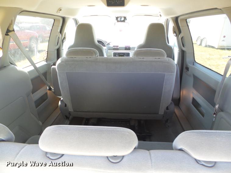 image for item DF2766 2005 Ford Freestar van