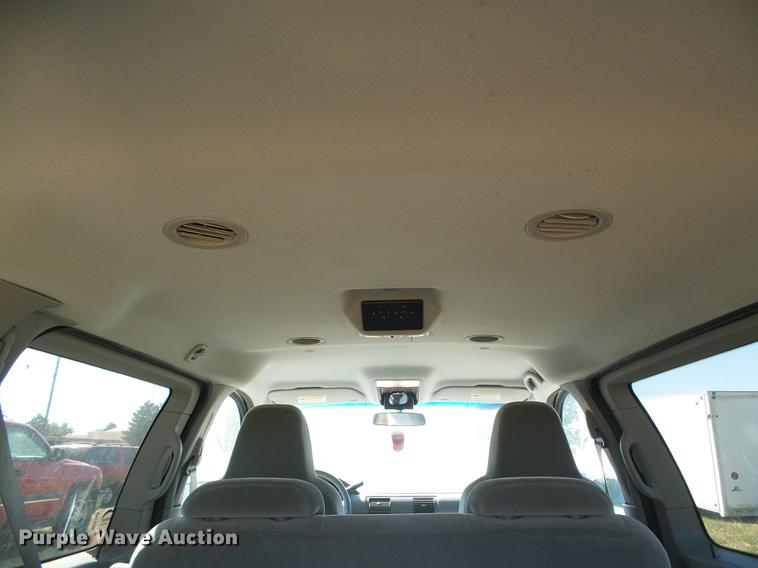 image for item DF2766 2005 Ford Freestar van